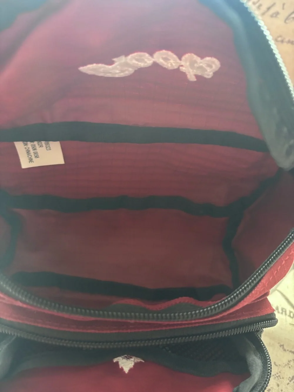 Roots Canada 2002 Logo Belt Bag
(Salt Lake City Olympics) 🇨🇦 - Picture 5 of 7